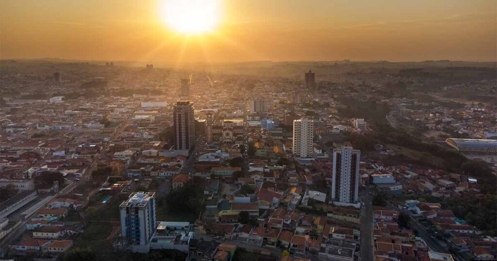Bairro de Itapetininga de dia
